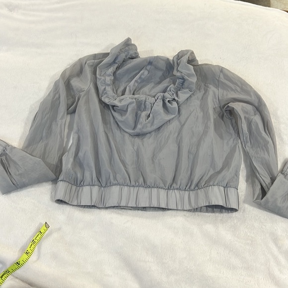 Fabletics windbreaker - Picture 7 of 8